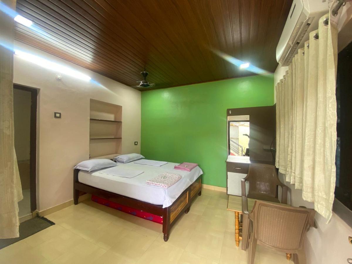Manasa Guest House Хампи Экстерьер фото
